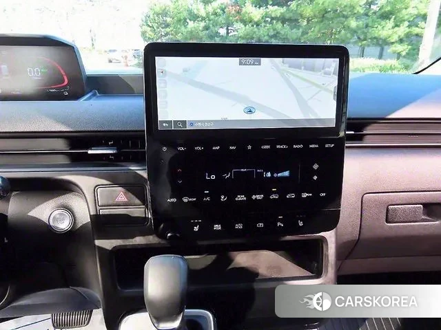 Hyundai Staria 2024 Серебряный из Кореи, фото 5