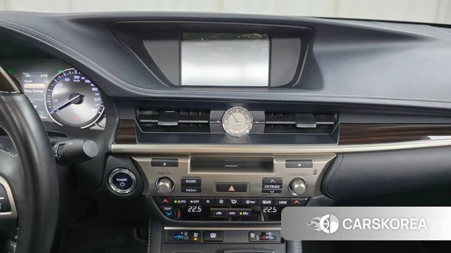 Lexus New ES300h 2018 Песочный из Кореи, фото 5