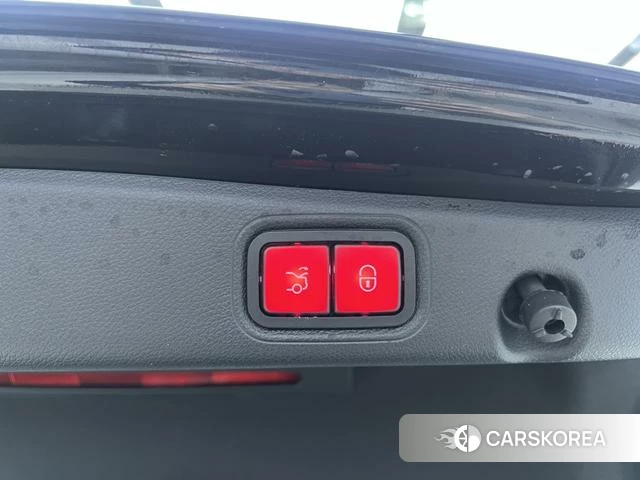 Mercedes-Benz E-class id 4207934 из Китая 5