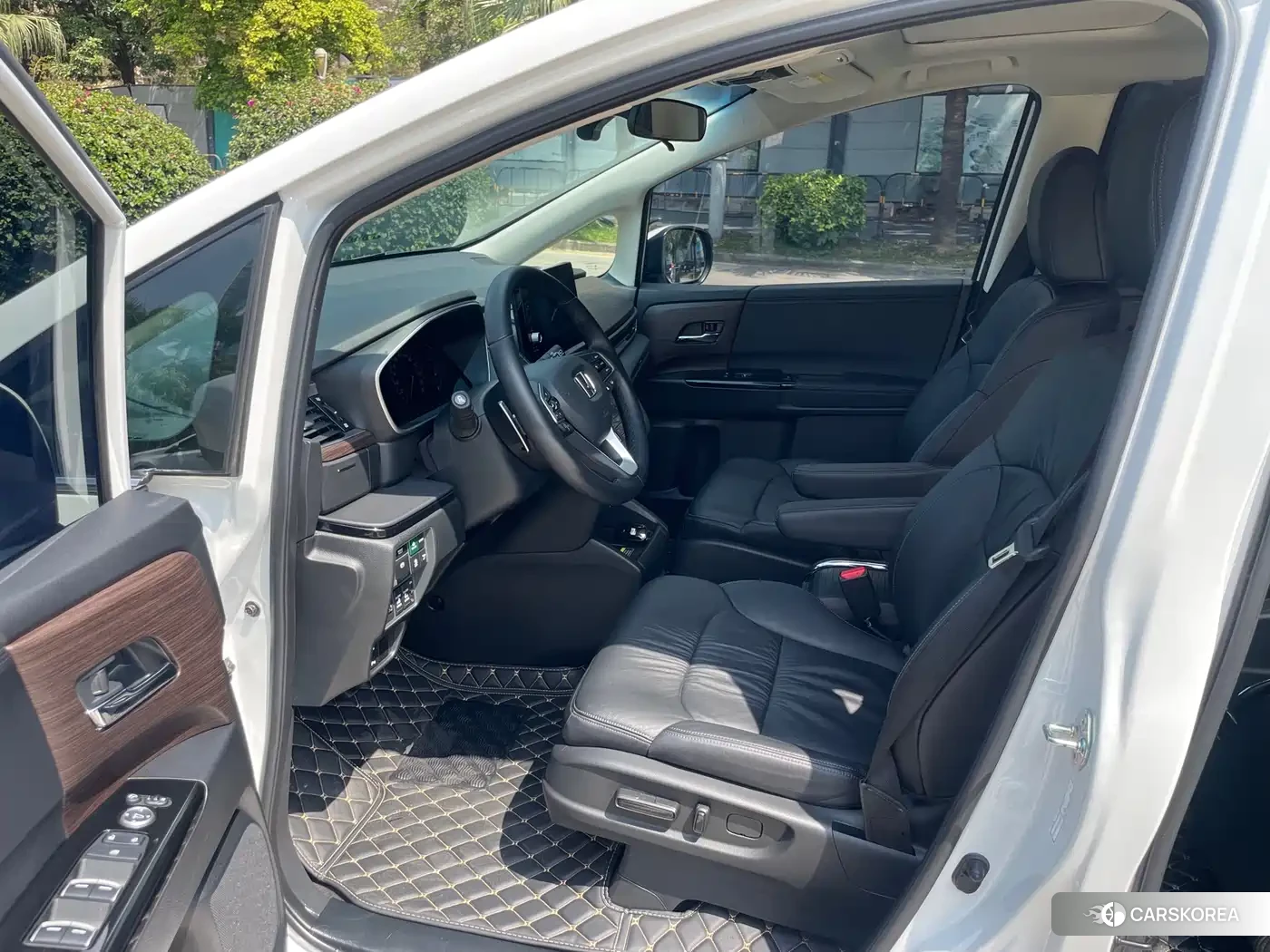Honda Odyssey 2023 Белый из Китая, фото 5