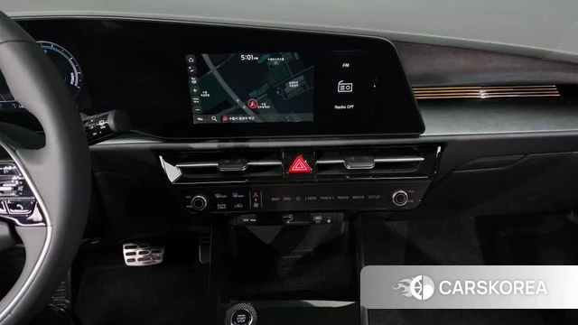 Kia Di Ol Nu Niro 2025 Белый из Кореи, фото 5