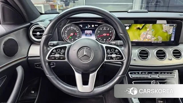 Mercedes-Benz E-Class W213 2018 Белый из Кореи, фото 5