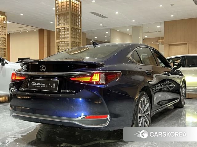 Lexus ES 2024 Синий из Китая, фото 5