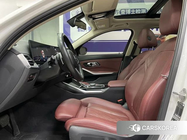 BMW 3 series 2023 Белый из Китая, фото 5