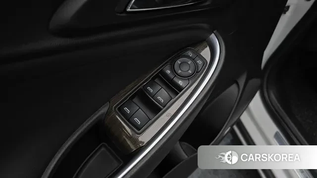 Chevrolet (GM Daewoo) The New Malibu 2019 Белый из Кореи, фото 5