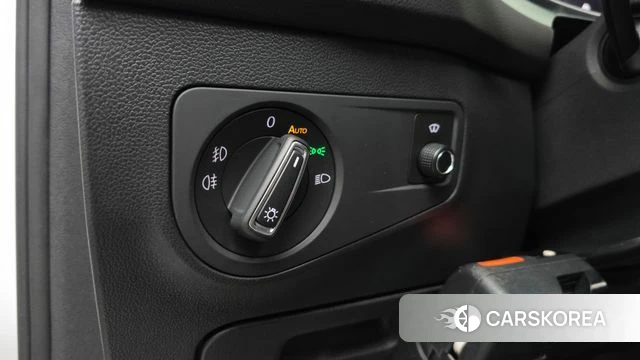 Volkswagen Tiguan Allspace 2020 Белый из Кореи, фото 5