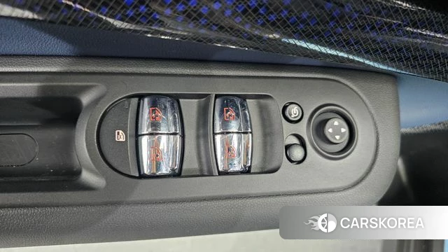 Mini Cooper S Clubman 2022 Песочный из Кореи, фото 5