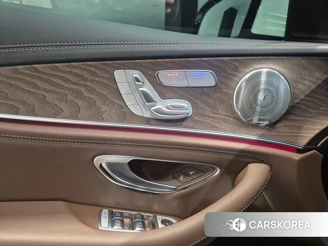 Mercedes-Benz E-Class W213 2022 Белый из Кореи, фото 5