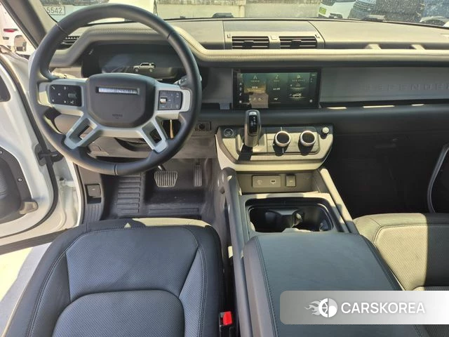 Land Rover Defender (L663) 2024 Белый из Кореи, фото 5