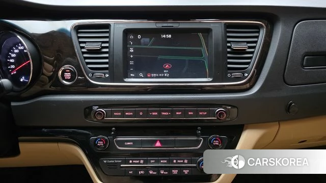 Kia The New Carnival 2018 Белый из Кореи, фото 5