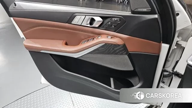 BMW X7 (G07) 2020 Белый из Кореи, фото 5