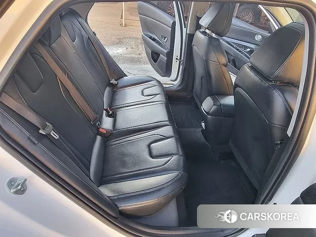 Hyundai The New Avante (CN7) 2023 Жемчужный цвет из Кореи, фото 5