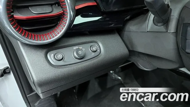 Chevrolet (GM Daewoo) Trax Crossover 2023 Белый из Кореи, фото 5