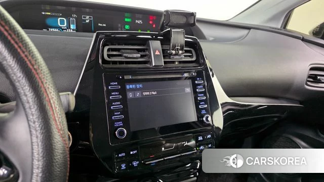 Toyota Prius 4th Generation 2019 Белый из Кореи, фото 5