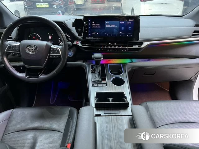 Toyota Saina 2023 Белый из Китая, фото 5