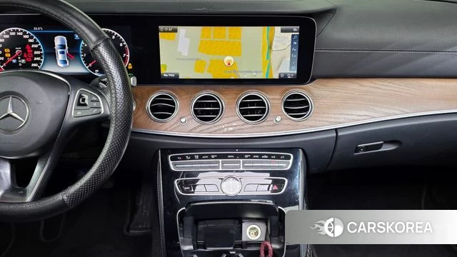 Mercedes-Benz E-Class W213 2018 Белый из Кореи, фото 5