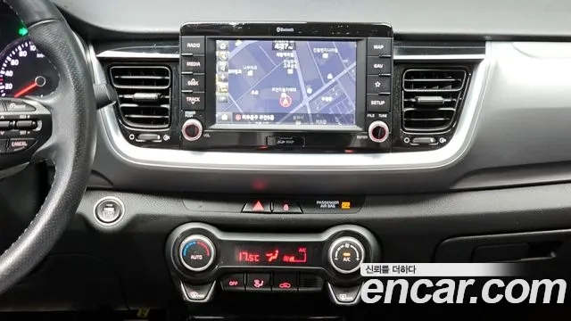 Kia Stonic 2019 Белый из Кореи, фото 5