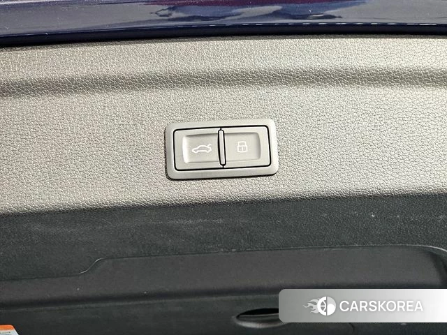 Audi Q3 (F3) 2020 Синий из Кореи, фото 5