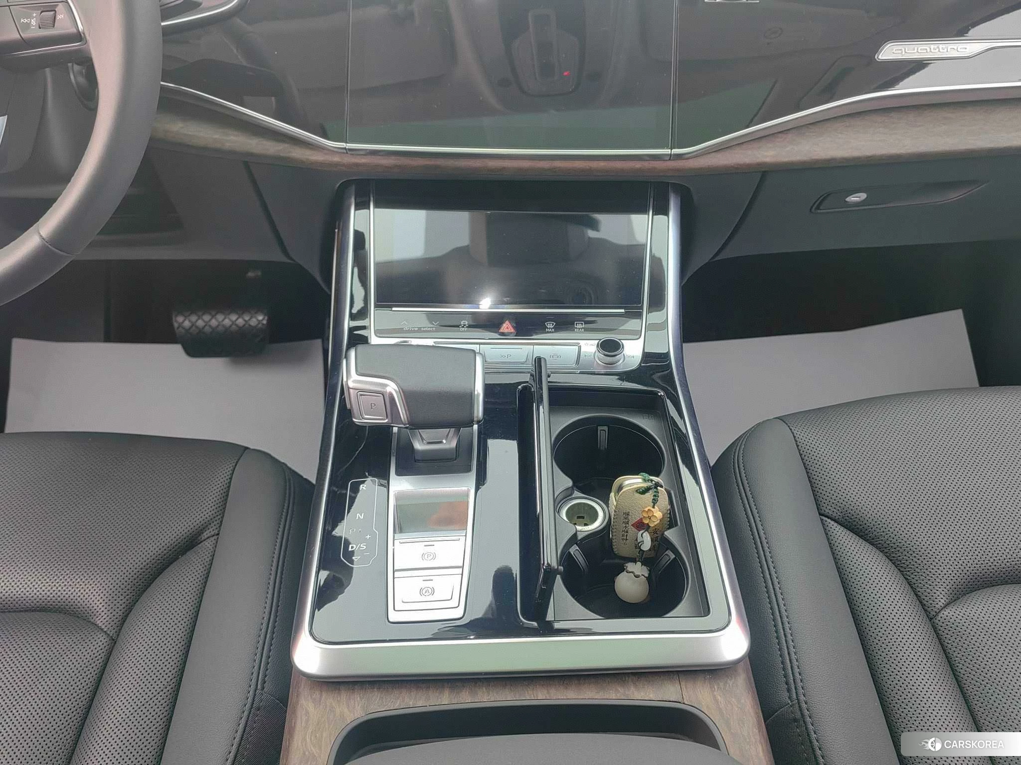 Audi Q7 2020 Черный из Китая, фото 5