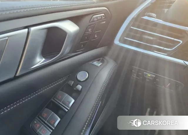 BMW X7 (G07) 2020 Черный из Кореи, фото 5