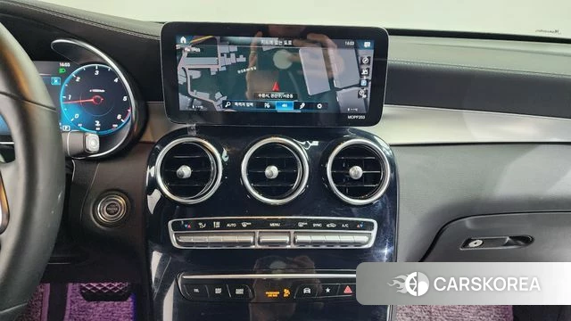 Mercedes-Benz GLC-Class X253 2021 Белый из Кореи, фото 5