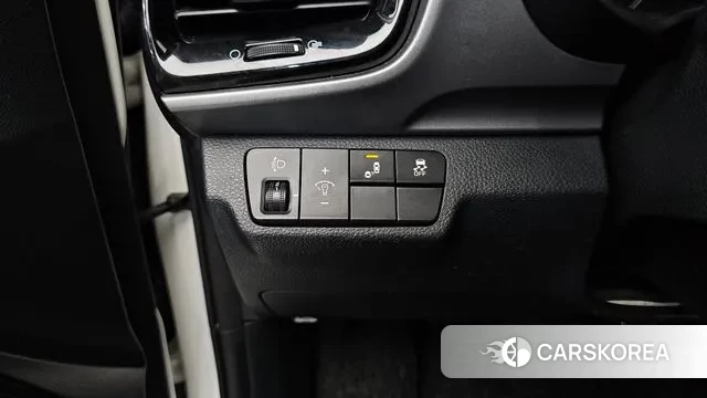 Kia Stonic 2019 Белый из Кореи, фото 5