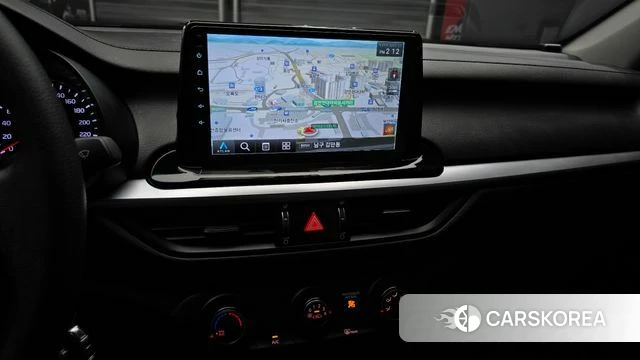 Kia The New K3 2nd generation 2022 Белый из Кореи, фото 5