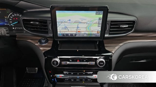 Ford Explorer 6th Generation 2022 Белый из Кореи, фото 5