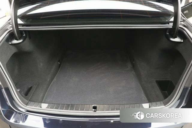 BMW 7 series 2021 Черный из Китая, фото 5