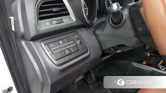 Ssangyong Tivoli Armor 2018 Белый из Кореи, фото 5