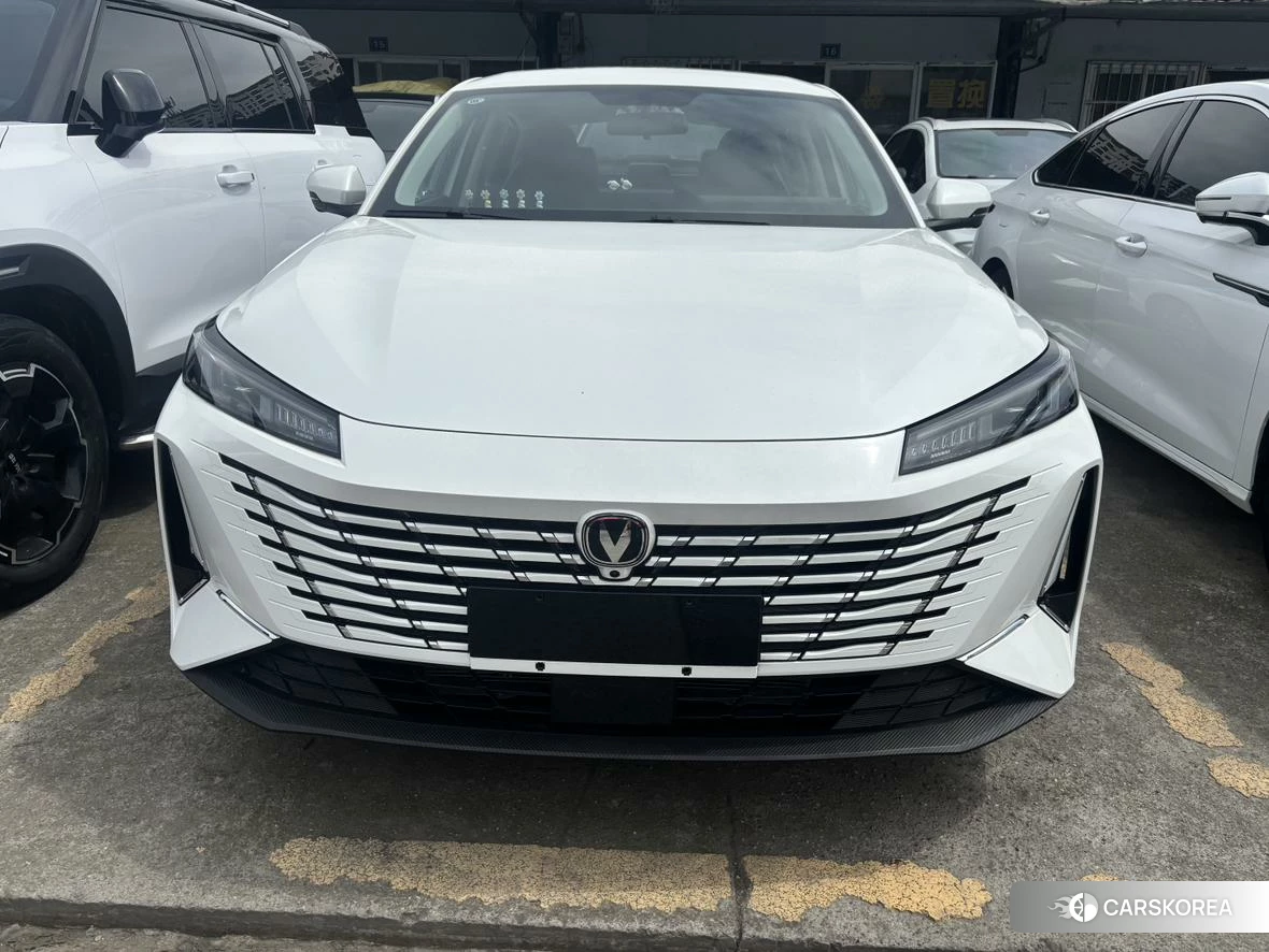 Chang'an Yidong 2025 Белый из Китая, фото 5