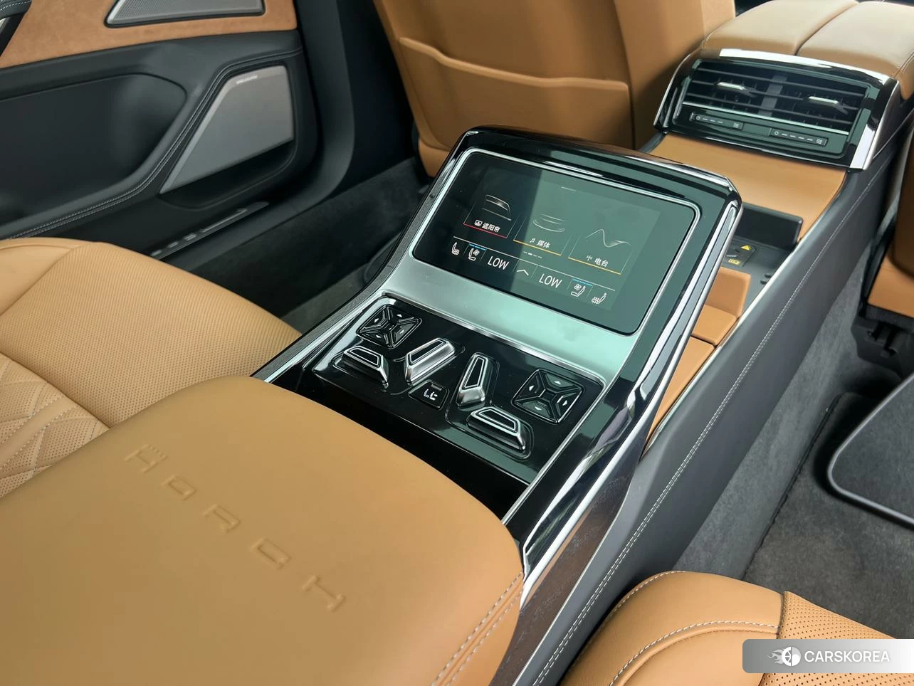 Audi A8 2024 Черный из Китая, фото 5