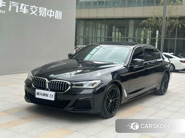 BMW 5 series 2023 Черный из Китая, фото 5