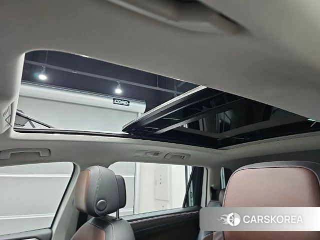 Volkswagen Tiguan Allspace 2022 Белый из Кореи, фото 5