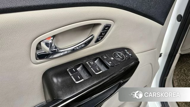 Kia The New Carnival 2018 Белый из Кореи, фото 5