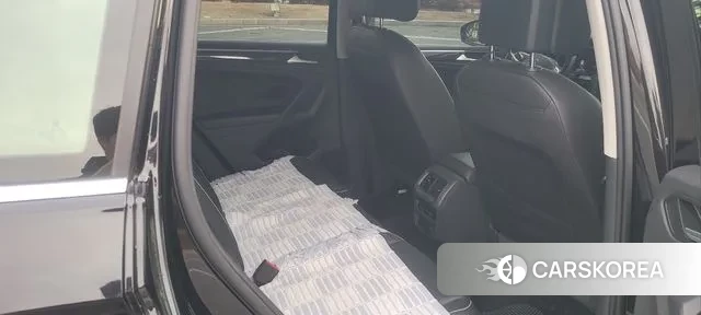 Volkswagen Tiguan second Generation 2021 Черный из Кореи, фото 5