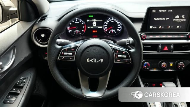 Kia The New K3 2nd generation 2023 Серебристо-серый из Кореи, фото 5