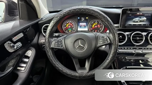 Mercedes-Benz C-Class W205 2018 Черный из Кореи, фото 5