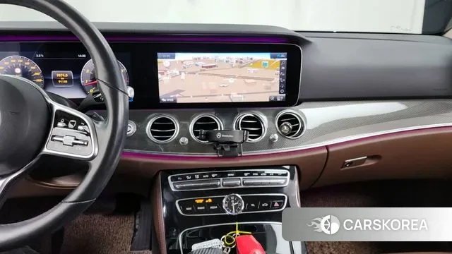 Mercedes-Benz E-Class W213 2020 Белый из Кореи, фото 5