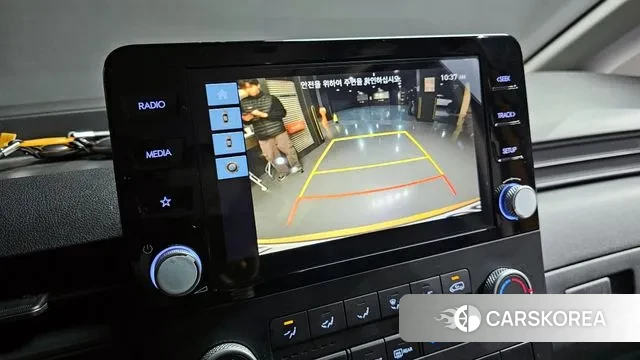 Hyundai Staria 2024 Желтый из Кореи, фото 5