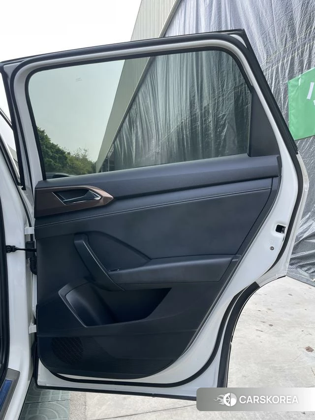 Volkswagen Tuyue 2023 Белый из Китая, фото 5