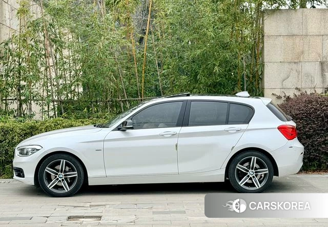 BMW 1 series (imported) 2018 Белый из Китая, фото 5