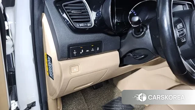 Kia The New Carnival 2019 Белый из Кореи, фото 5