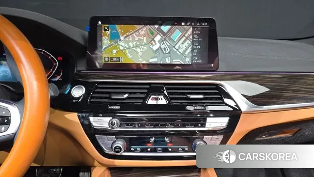 BMW 5 Series (G30) id 2901807 из Кореи 5