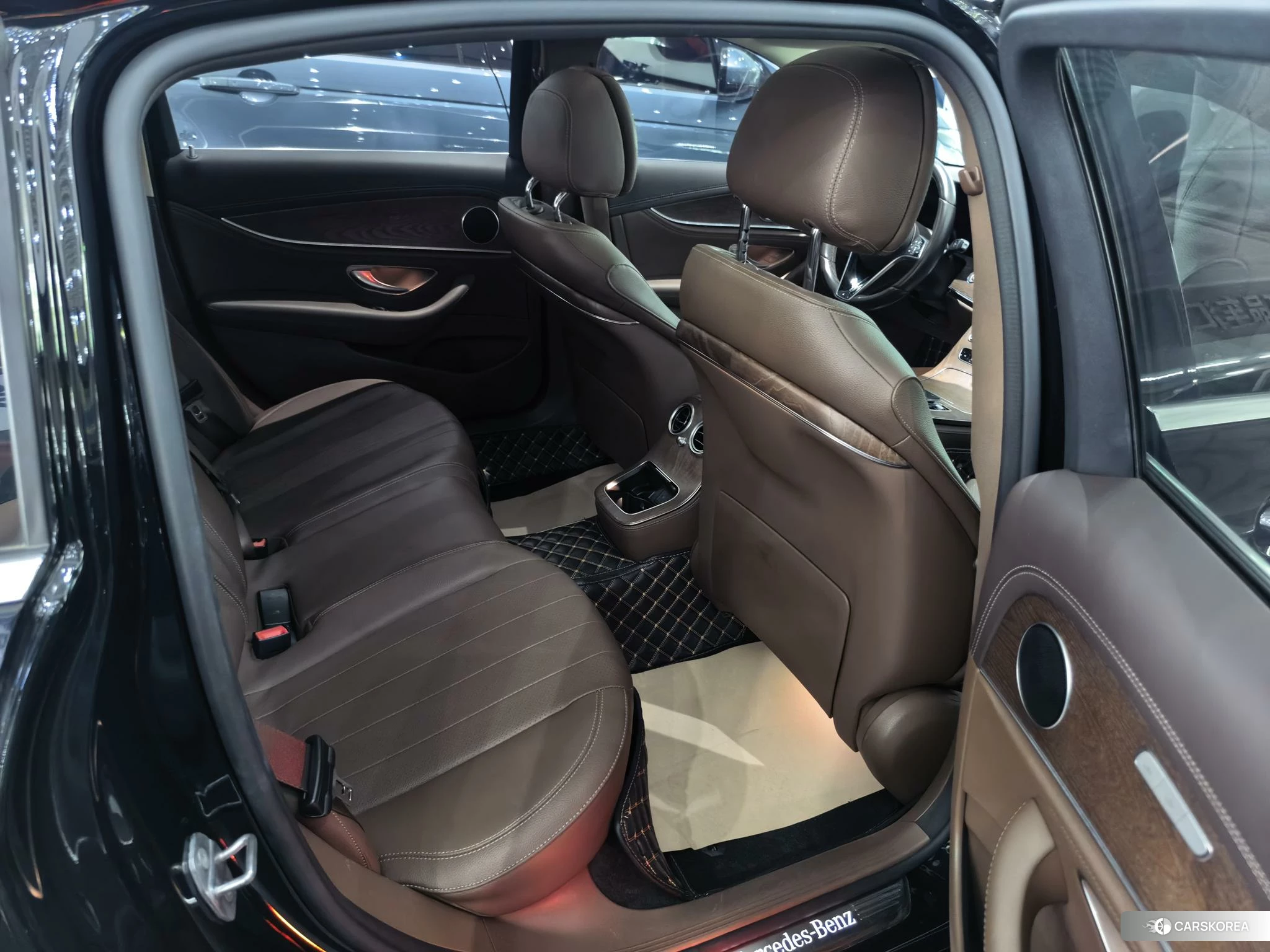 Mercedes-Benz E-class 2022 Черный из Китая, фото 5