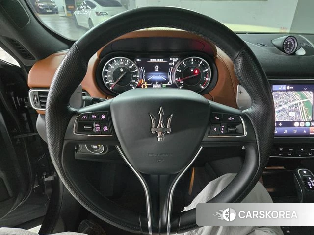 Maserati Levante 2022 Черный из Кореи, фото 5