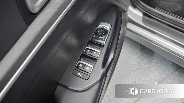 Kia K5 3rd generation 2023 Серебряный из Кореи, фото 5