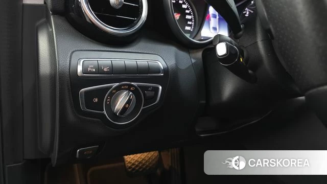 Mercedes-Benz C-Class W205 2018 Серый из Кореи, фото 5