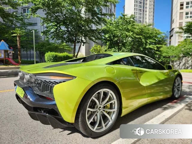 McLaren Artura 2023 Светло-зеленый из Кореи, фото 5