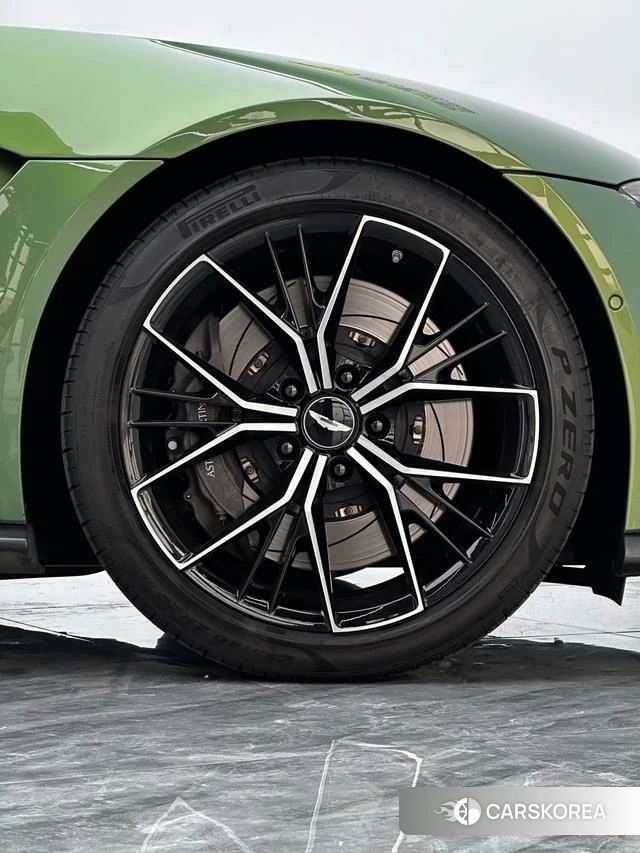 Aston Martin Vantage 2022 Зеленый из Китая, фото 5